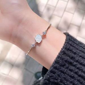 s925纯银一贝子气质手链女款