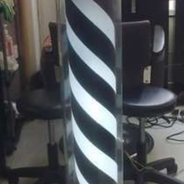 Just Cut 旺角道西洋菜街交界~速剪HKD$100 請備現金，Pay Me  支付寶或微信支付！快...