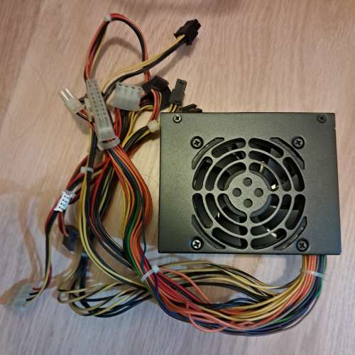 ASRock Q1900 J1900 ITX 主機 4GB DDR3 RAM FSP 300W 80 Plus Bronze 火牛