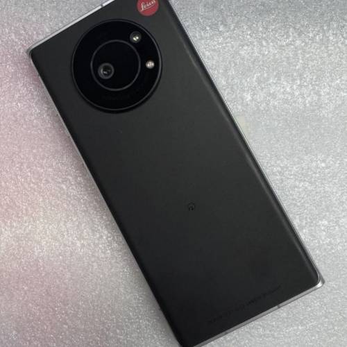 極新Sharp Leitz Phone 1