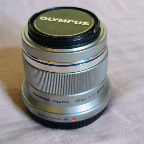 Olympus 45mm 1.8