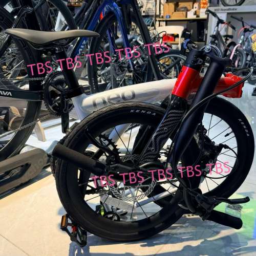 白紅色已小量到貨) 預訂 2026  新款 JAVA NEO 9速/12速電變 油剎桶軸 16吋349 碳叉...