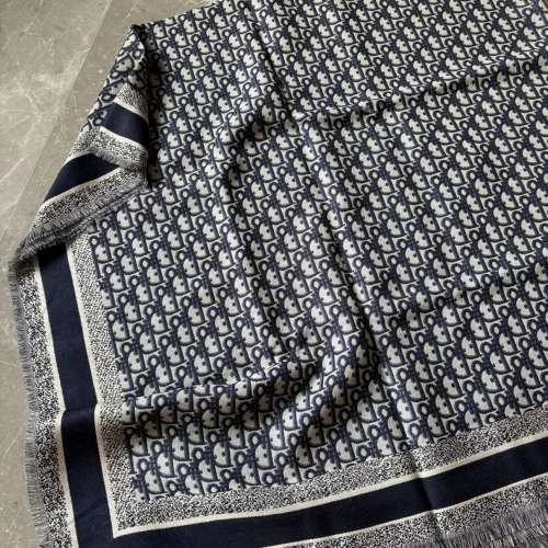 全新Dior羊毛真絲披肩