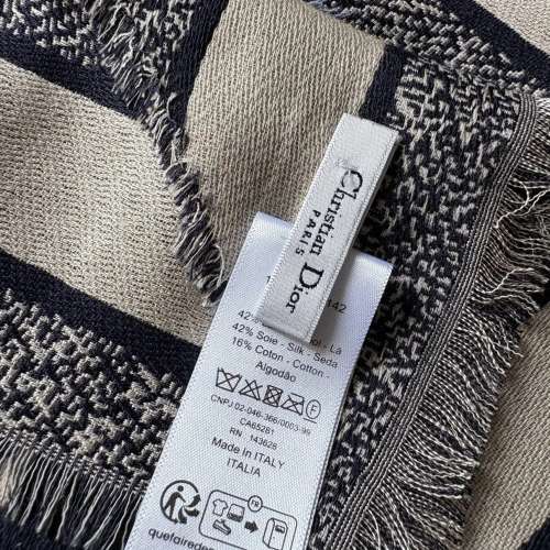 全新Dior羊毛真絲披肩