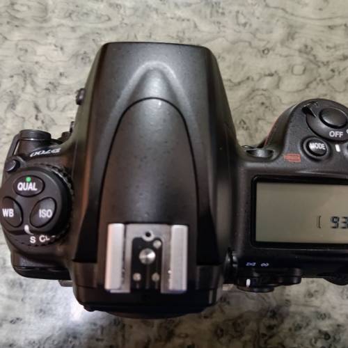 Nikon D700+MB-D10+4粒電