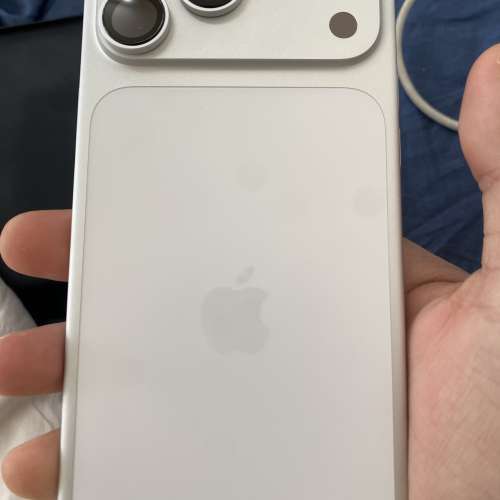 iPhone 17 pro max 256 銀