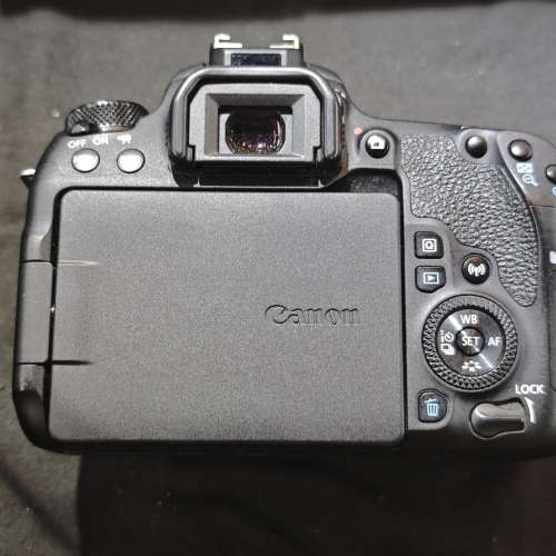 canon 77D 佳能 77D 機身 body 跟1電一充連肩帶 行貨有盒冇單有證過保 90%new 功能正...