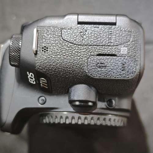 canon 77D 佳能 77D 機身 body 跟1電一充連肩帶 行貨有盒冇單有證過保 90%new 功能正...