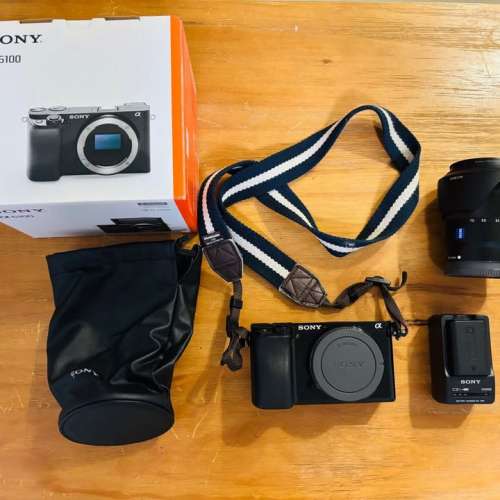 Sony &alpha;6100 相機連Zeiss F4 16-70鏡頭