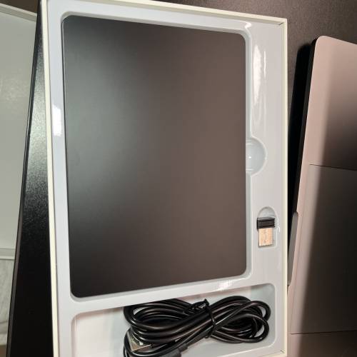 電腦觸控板-滑鼠 （有盒，98新，用過一個月）