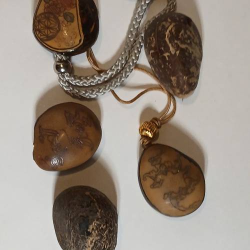 清貨價出售. 十件象牙果 共售二百元, 合收藏家，原價每件過百元，no.D14.1.26