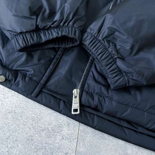 全新PRADA再生尼龍棉衣