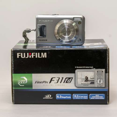FS : Fujifilm F31 fd