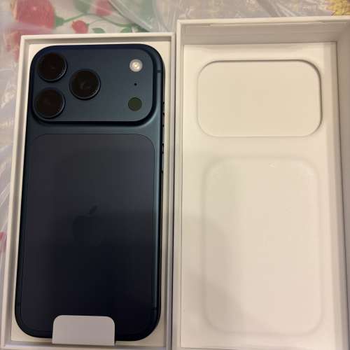 99%iphone 17 pro 256GB 藍色 港行