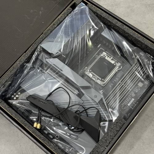 代理換新 Gigabyte X670E AORUS Master 頂級AM5底板