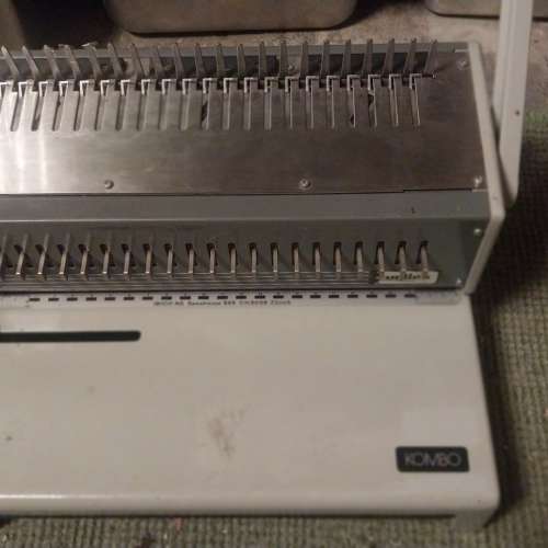 KOMBO Ibico AG Seestrasse 346 CH-8038 Binding Machine裝訂機