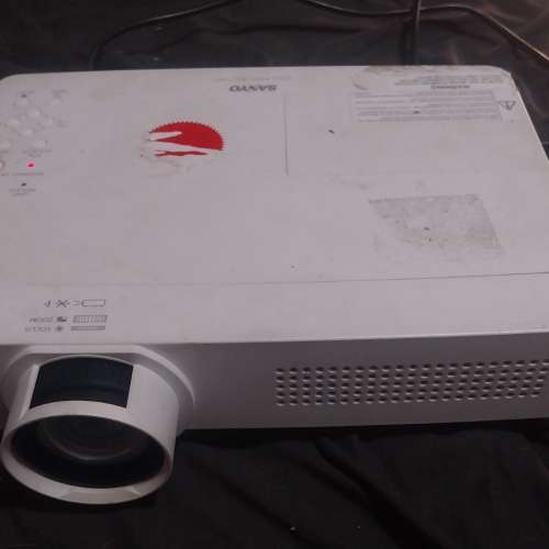 Sanyo XU301三洋投影機(有問題)