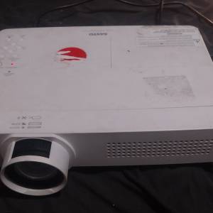 Sanyo XU301三洋投影機(有問題)