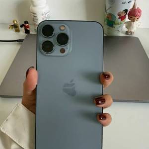 Apple iPhone 13 pro max 1tb 天峰藍，電池效能96 ％，送Magsafe Case及玻璃貼
