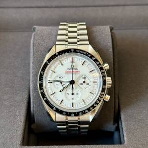 Omega -  Speedmaster white dial 白面310.30.42.50.04.001