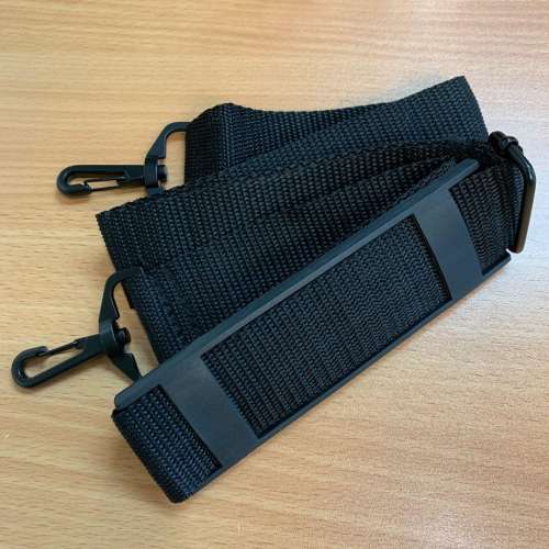 100% NEW 黑色尼龍肩帶（有肩托）