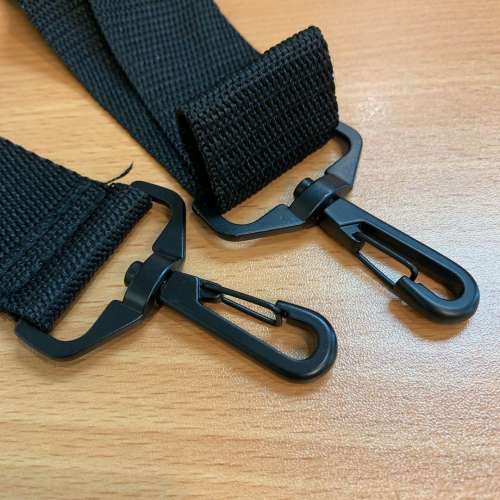 100% NEW 黑色尼龍肩帶（有肩托）