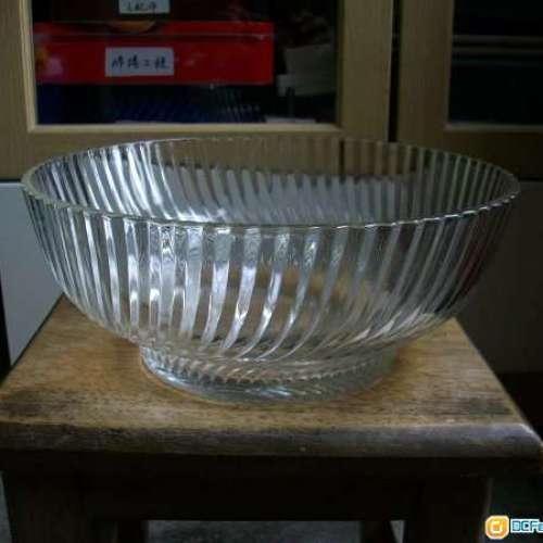英國式古典靚花紋玻璃碗