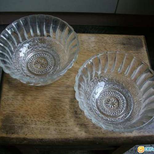 英國式古典靚花紋玻璃碗