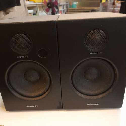 Audio pro adding six 黑色揚聲器'