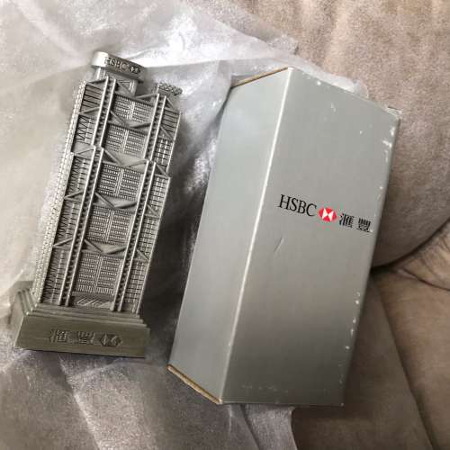 🏦 HSBC Paper Weight Deco (Collectible) NEW 全新 匯豐 匯豐大樓 紀念品 個人收藏 ...