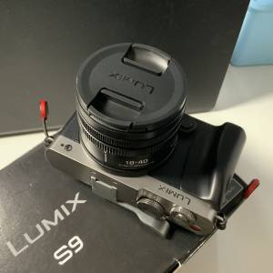 Panasonic s9 Lumix 18-40mm