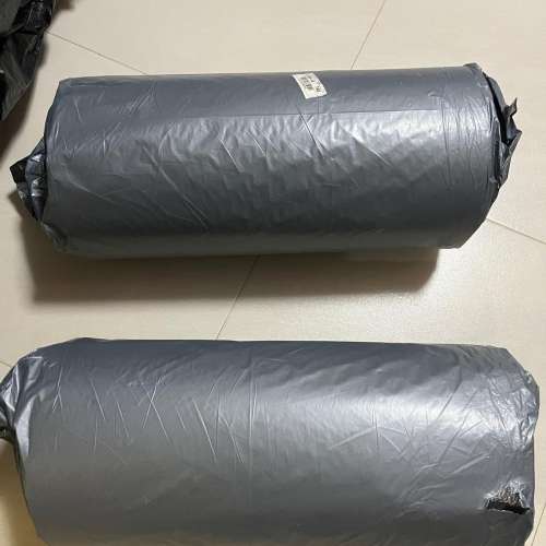 淺銀灰色自貼牆紙(背面帶膠)50蚊兩卷全新