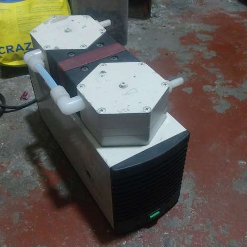 KNF Neuberger Laboport Diaphragm Vacuum Pump N840.3 FT.18 化學耐受隔膜真空泵