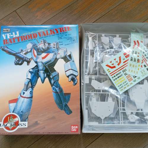 Bandai Macross VF-1S 超時空要塞模型
