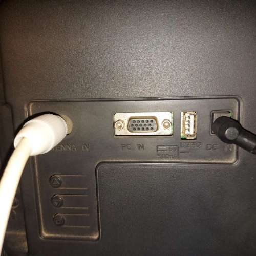 屯門良景輕鐵站交收 Toshiba 24L3650H 24" FHD LED TV 24吋 LED 數碼電視 連遙控,火...