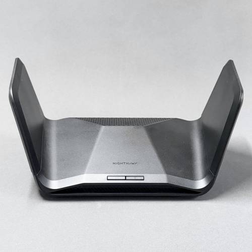 Netgear Nighthawk AXE7800 Tri-Band WiFi 6E Router RAXE300 支援 2500M 光纖寬頻