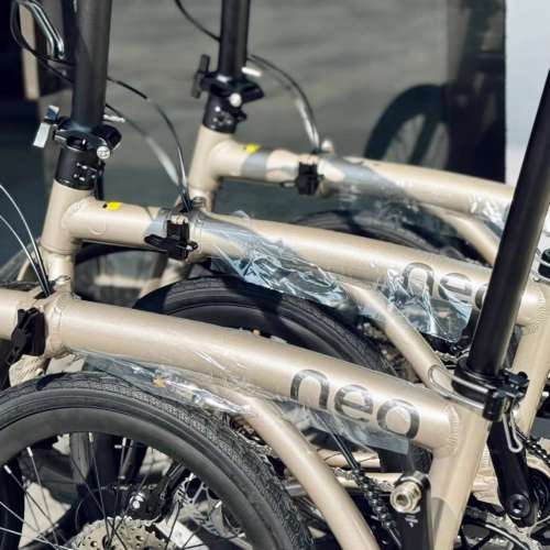 20吋最新到貨 預訂優惠價  (最新款NEO 20吋 36T 飛輪) JAVA NEO 9速 油剎 20吋 406 ...