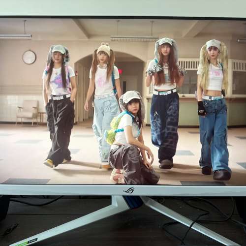 ROG Strix Gundam XG279Q 27吋2K 165hz monitor