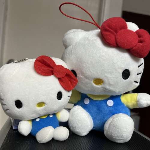 Hello Kitty & Melody 公仔