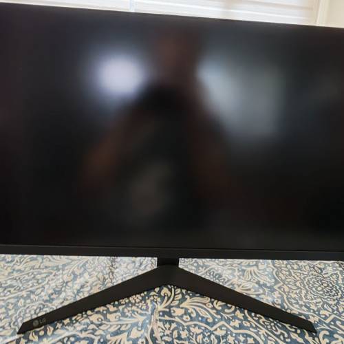 LG 27" Ultragear Gaming Monitor - 27GQ50F