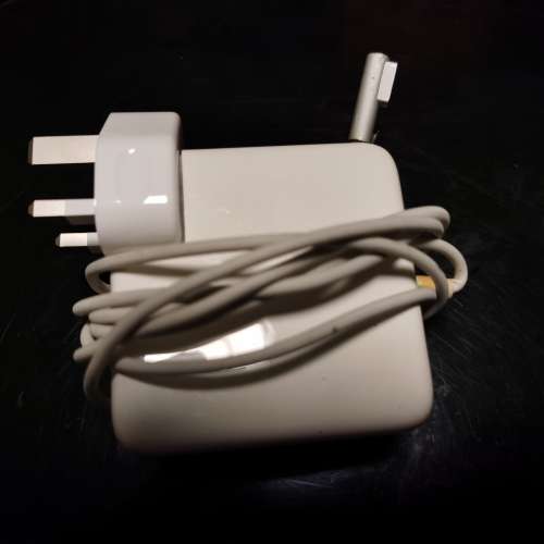 Apple MacBook Pro 電源 5個