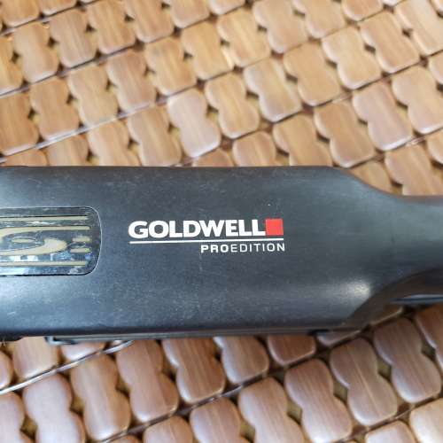 Gold well 專業負離子直髮甲板，韓國製造，旺角西洋菜南街自取。..