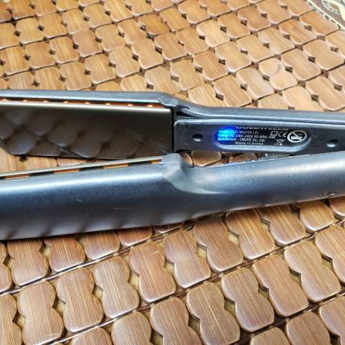 Gold well 專業負離子直髮甲板，韓國製造，旺角西洋菜南街自取。..