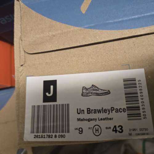 全新 Clarks 🇬🇧 其樂 輕身真皮便服鞋