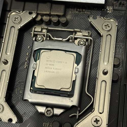 主機板 m-ATX ASUS ROG STRIX Z370-G GAMING (WI-FI AC) with 處理器 i5-8600 CPU連...