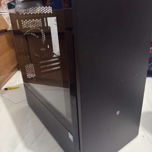 Cooler Master Silencio S400 M-ATX 電腦機箱