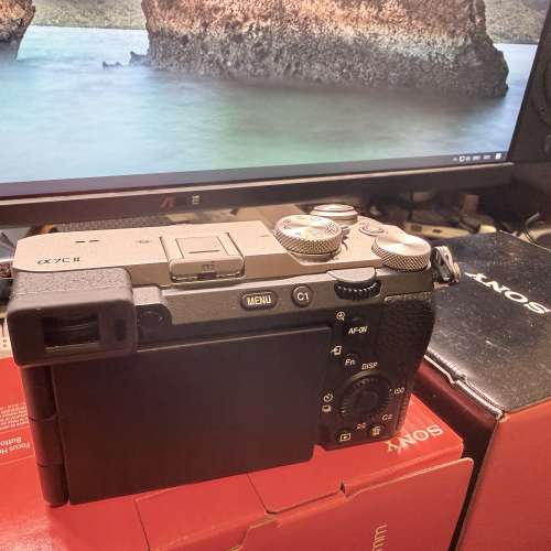 Sony a7cii + FE 20-70mm F4 G Lens 可散