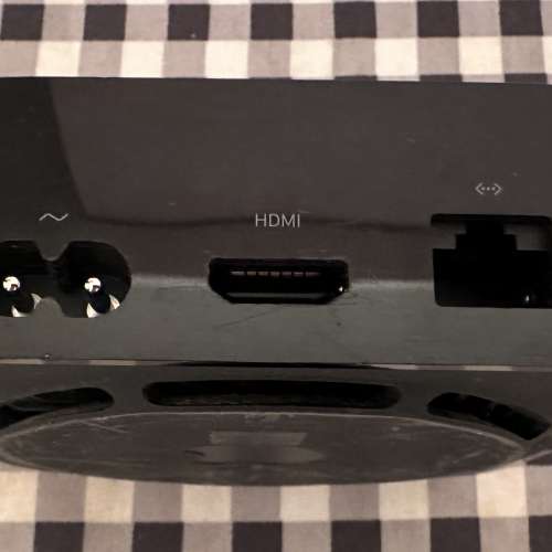 Apple TV Series 5 4K 機頂盒 32G記憶體 行貨 95%新 非常少用新淨 只是主機底部有輕...