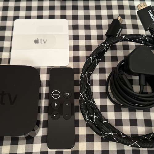 Apple TV Series 5 4K 機頂盒 32G記憶體 行貨 95%新 非常少用新淨 只是主機底部有輕...