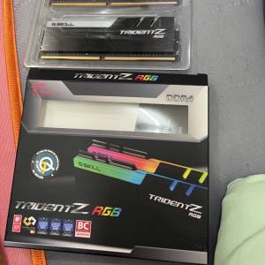 兩條一套有盒DDR4 8+8=16G   3600